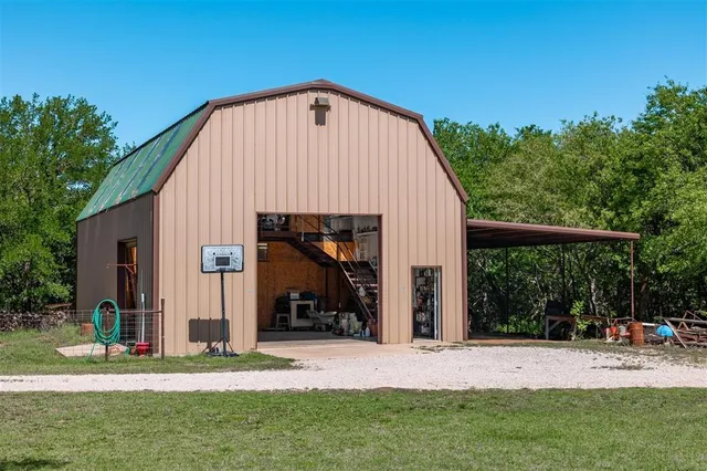 $650,000 | 8950 Cr 215 Brownwood Tx 76801, Brownwood, TX 76801