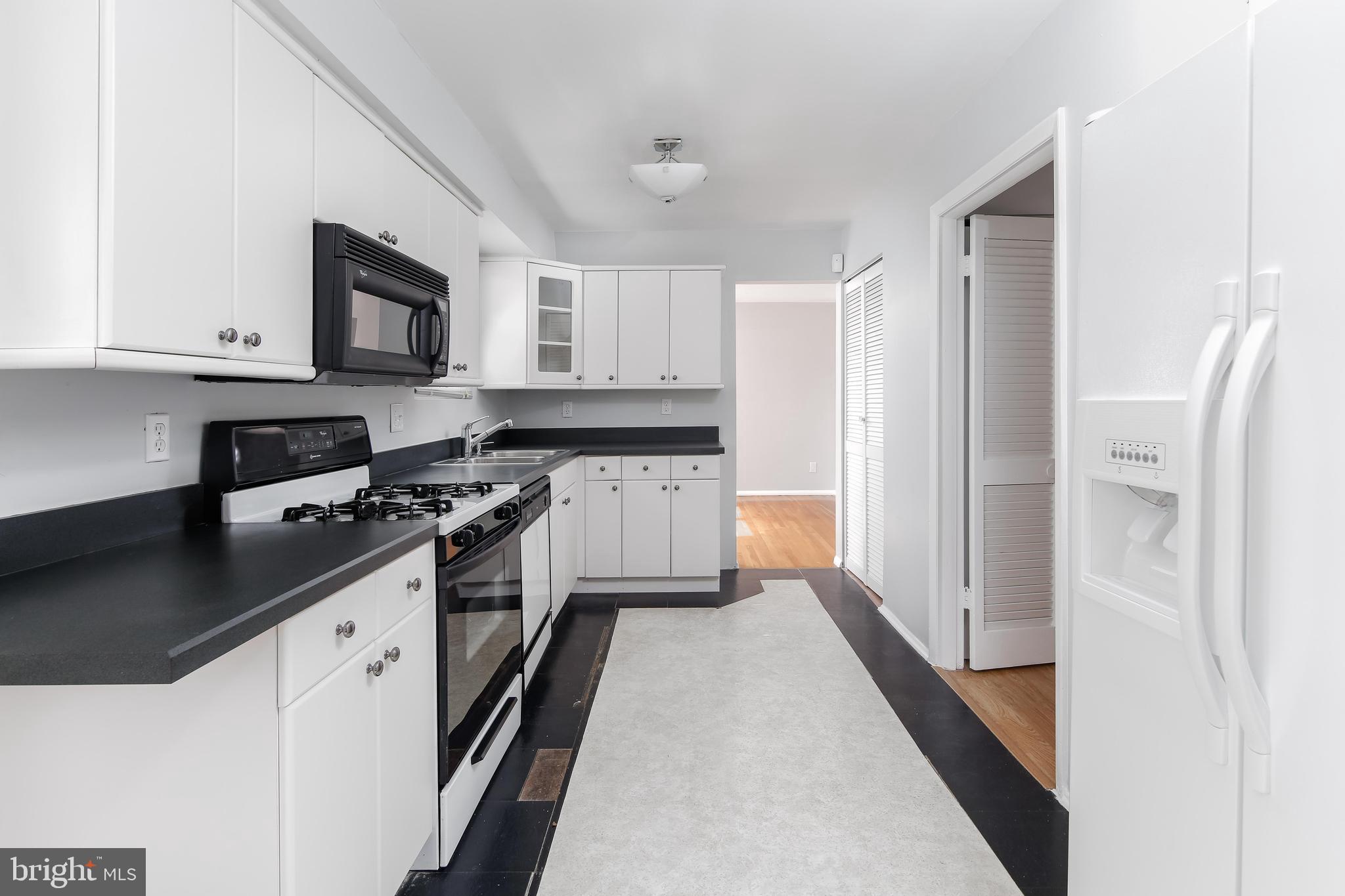9007 Winands Road Randallstown, MD 21133 - Photo 8 of 37