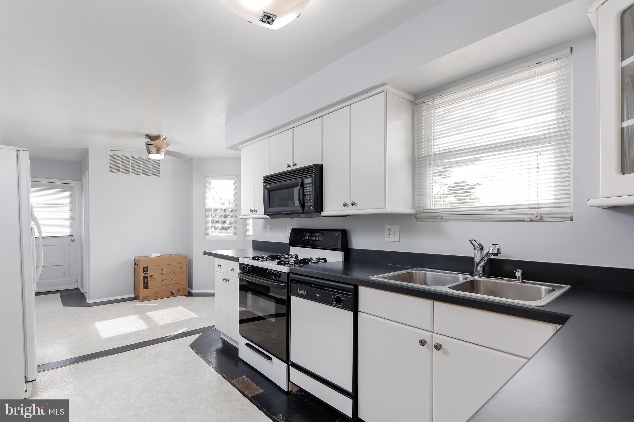 9007 Winands Road Randallstown, MD 21133 - Photo 9 of 37
