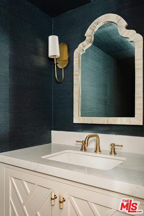 4314 Ocean Drive Manhattan Beach, CA 90266 - Photo 20 of 46 a bathroom with a sink and a mirror