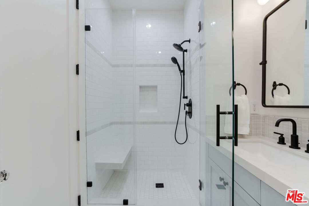 4314 Ocean Drive Manhattan Beach, CA 90266 - Photo 37 of 46 a bathroom with a shower