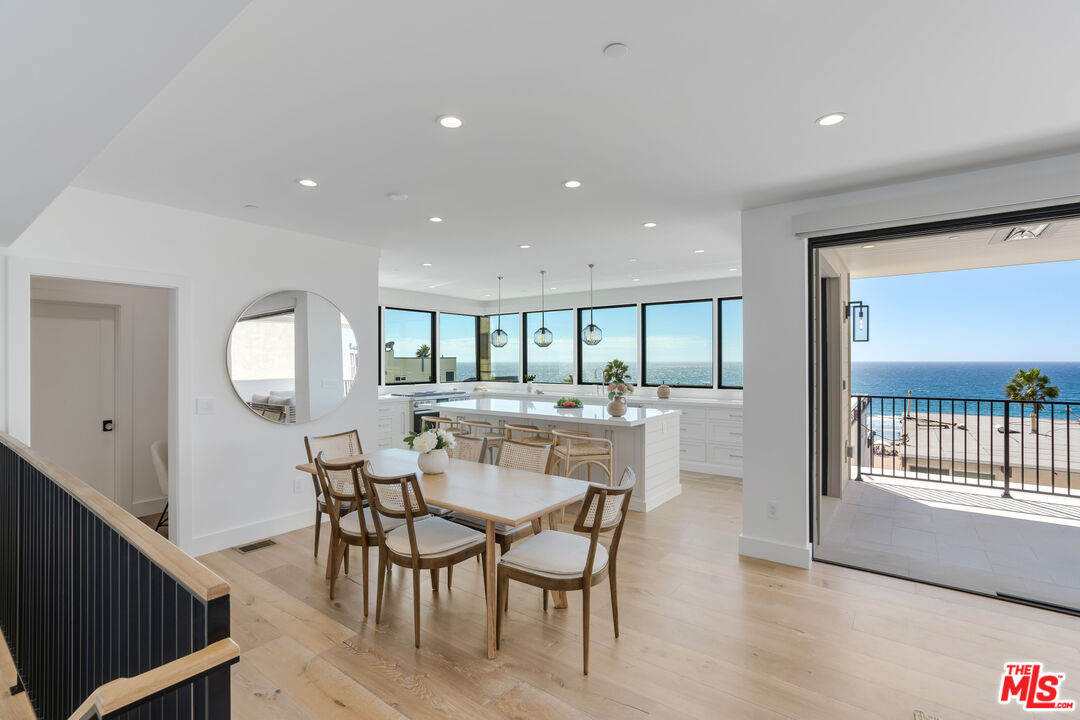 4314 Ocean Drive Manhattan Beach, CA 90266 - Photo 4 of 46 a dining room with furniture and window