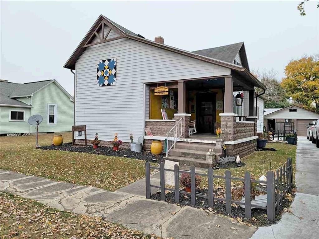 35 Oak Street Rosedale, IN 47874 - Photo 1 of 18