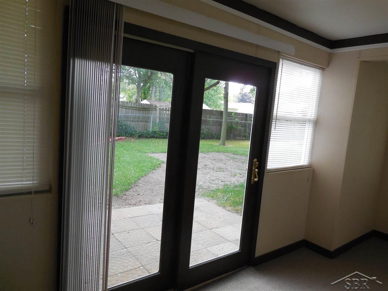 2575 Ranier Saginaw, MI 48603 - Photo 11 of 43