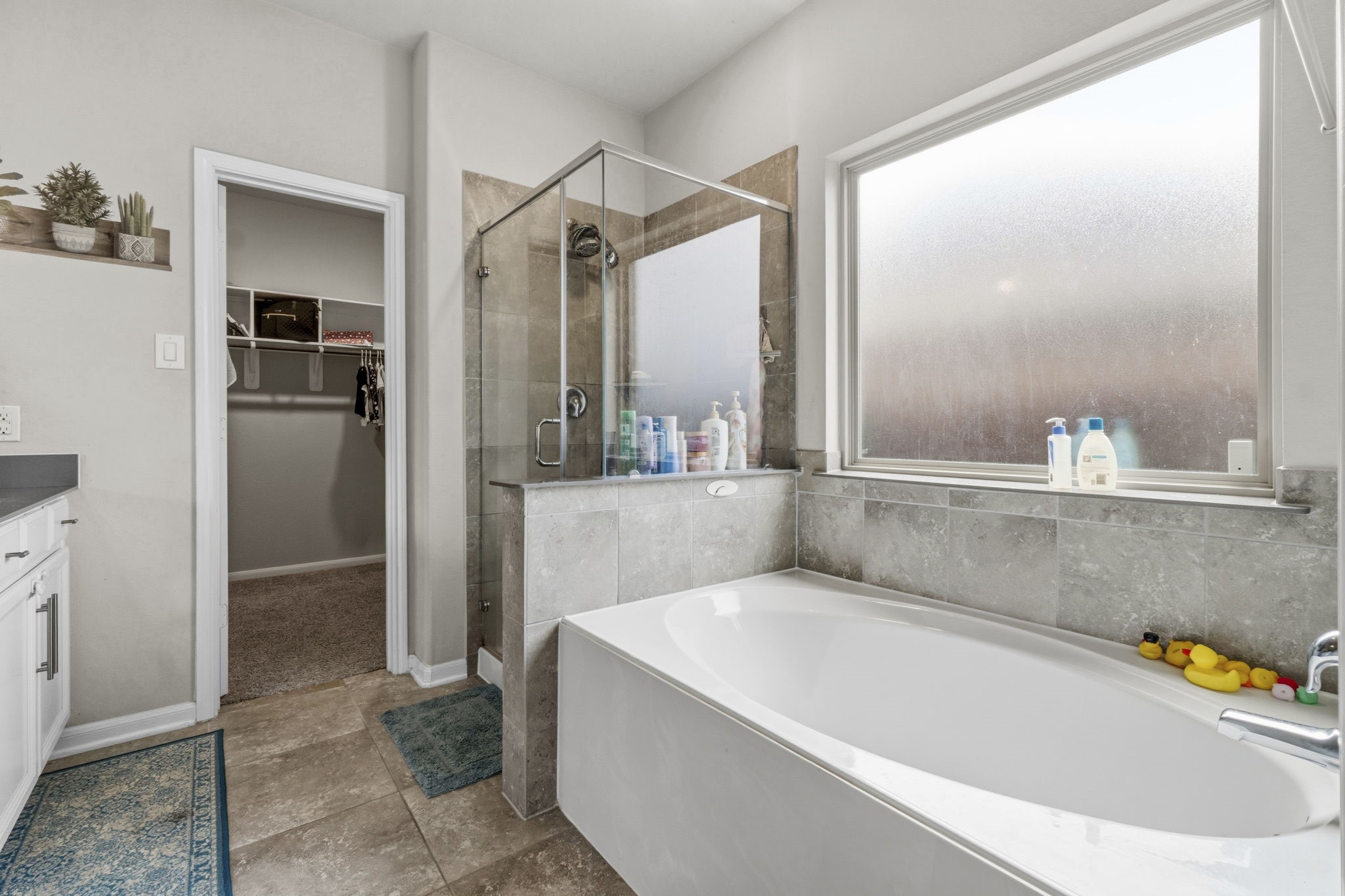 4551 Overlook Bend Drive Spring, TX 77386 - Photo 14 of 21 spacious walking closet