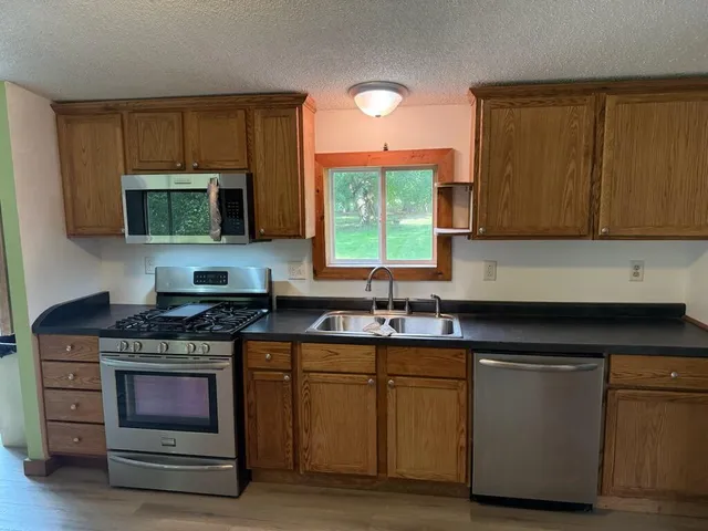 $274,900 | 14074 South Elder Avenue, Grant, MI 49327