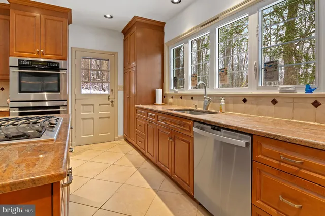 $1,224,900 | 7 Caveswood Lane, Owings Mills, MD 21117