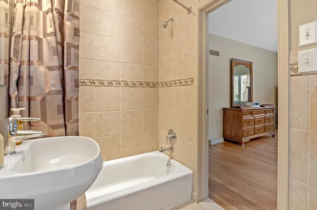 $1,224,900 | 7 Caveswood Lane, Owings Mills, MD 21117