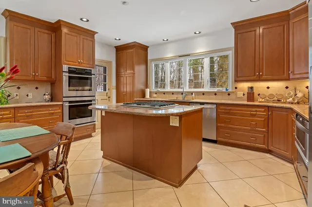 $1,224,900 | 7 Caveswood Lane, Owings Mills, MD 21117