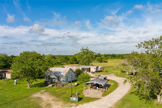$1,135,000 | 6936 Love Road, Fulshear, TX 77441