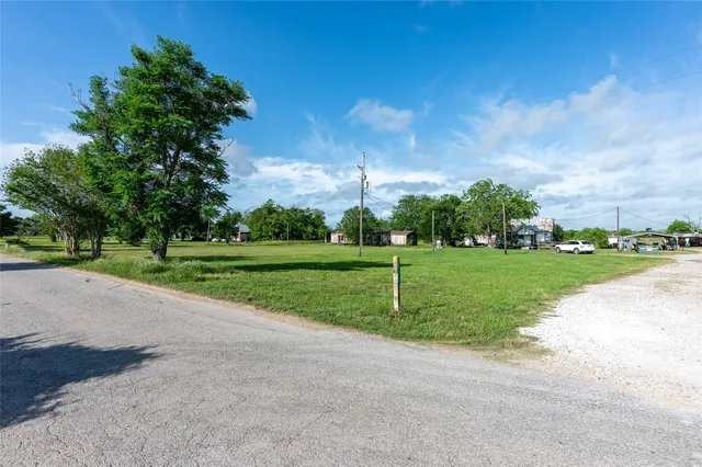 $1,135,000 | 6936 Love Road, Fulshear, TX 77441