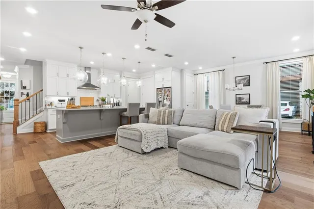 $699,900 | 5054 Sealy Circle, Peachtree Corners, GA 30092