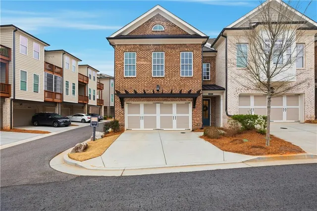 $699,900 | 5054 Sealy Circle, Peachtree Corners, GA 30092
