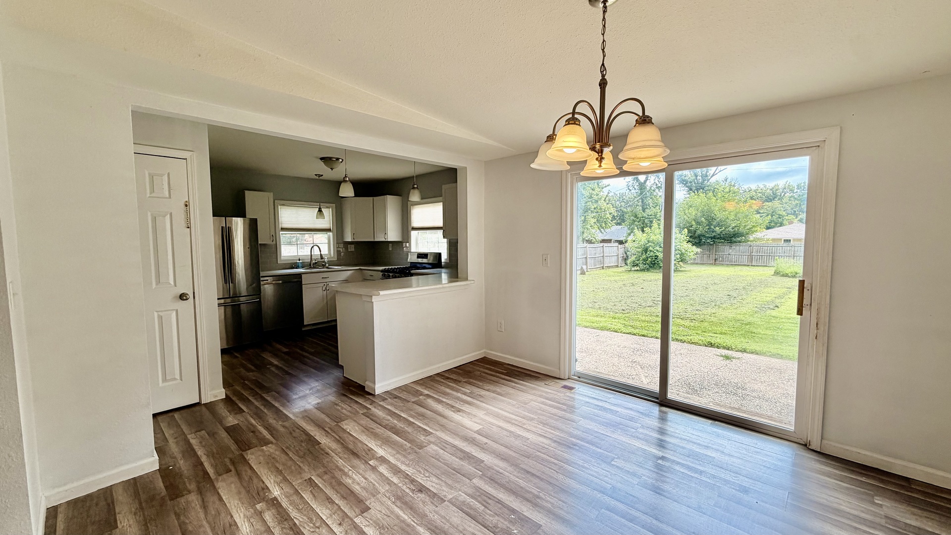 39 Ridge Road Centralia, IL 62801 - Photo 6 of 15
