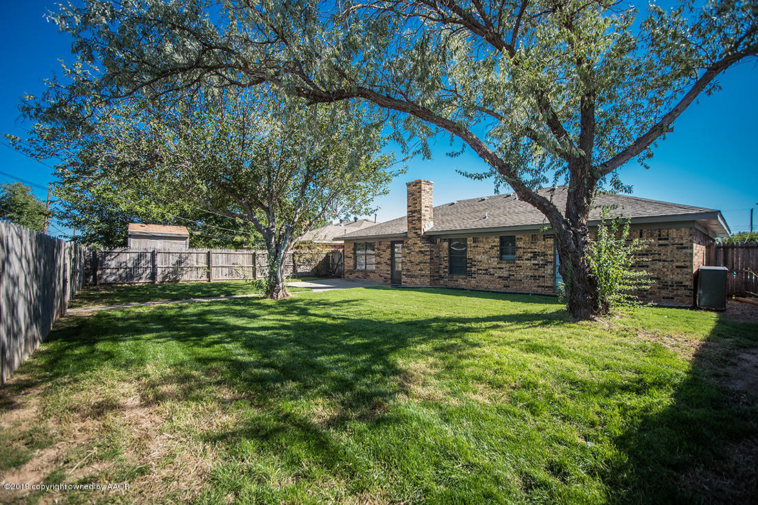 1132 Sugarloaf Drive Amarillo, TX 79110 - Photo 4 of 21 JKS_4527