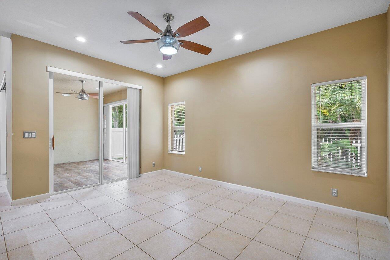 10057 Jockey Road Lake Worth, FL 33449 - Photo 12 of 43 012-10057JockeyRoad-LakeWorth-FL-33449-S