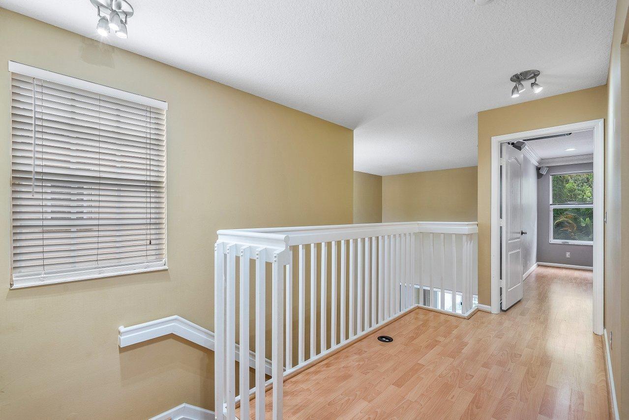 10057 Jockey Road Lake Worth, FL 33449 - Photo 20 of 43 020-10057JockeyRoad-LakeWorth-FL-33449-S