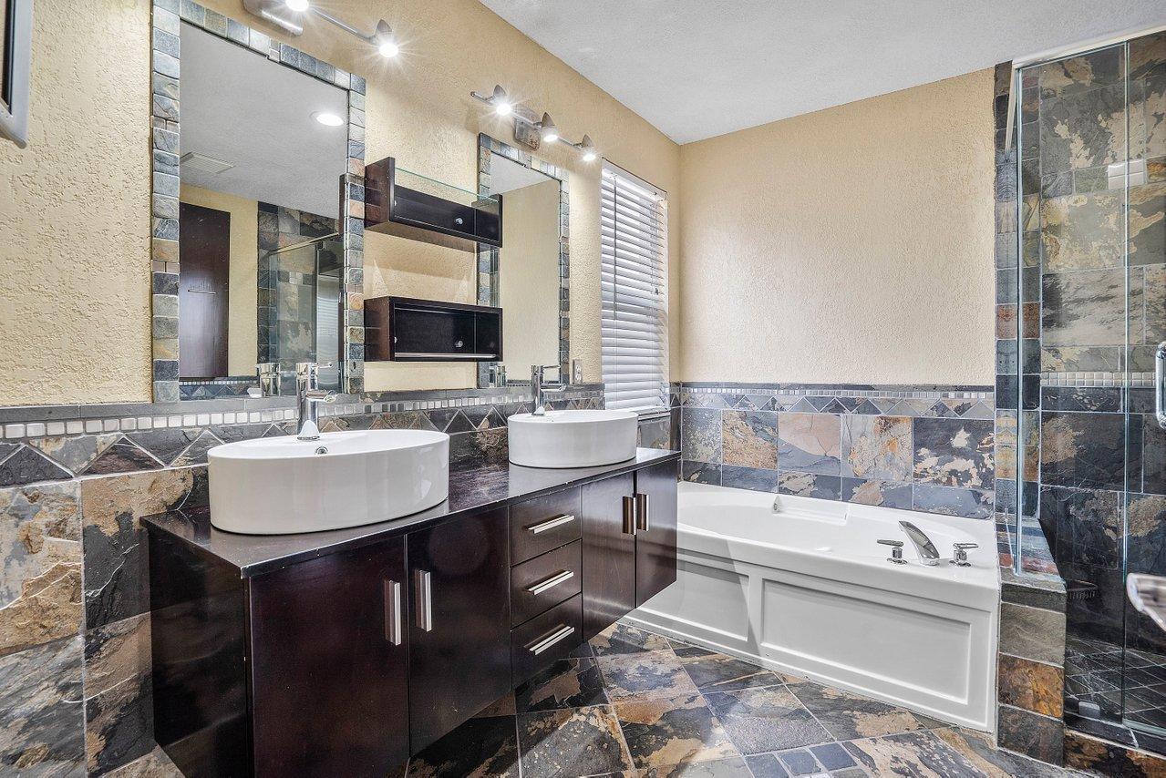 10057 Jockey Road Lake Worth, FL 33449 - Photo 24 of 43 024-10057JockeyRoad-LakeWorth-FL-33449-S