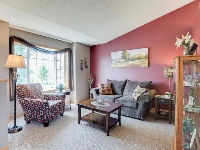 $299,999 | 2006 Independence Street South, Cambridge, MN 55008