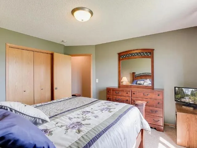 $307,000 | 2006 Independence Street South, Cambridge, MN 55008