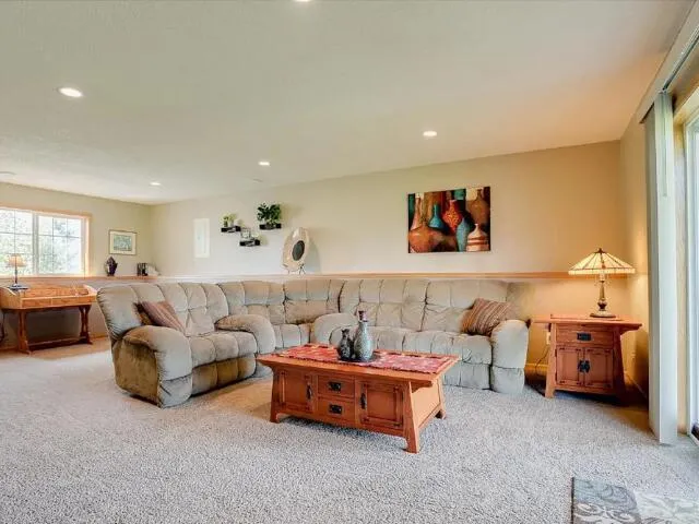 $299,999 | 2006 Independence Street South, Cambridge, MN 55008