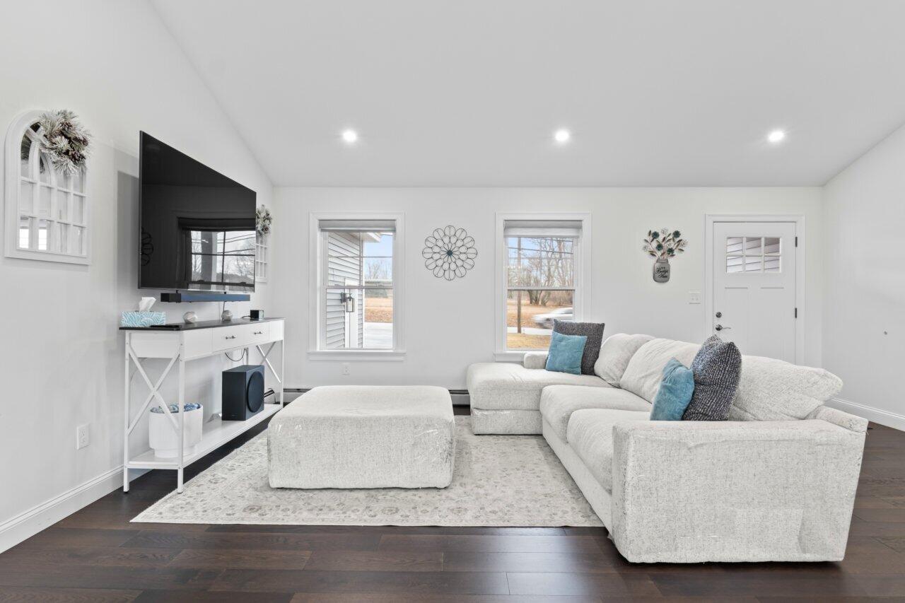 92 High Street North Berwick, ME 03906 - Photo 6 of 25 cc