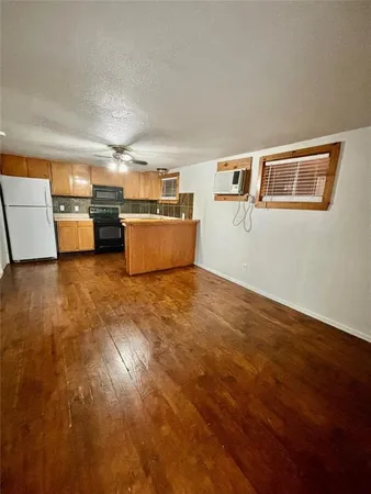 $985 | 1705 Chris Craft Drive, Unit 7, Grapevine, TX 76051