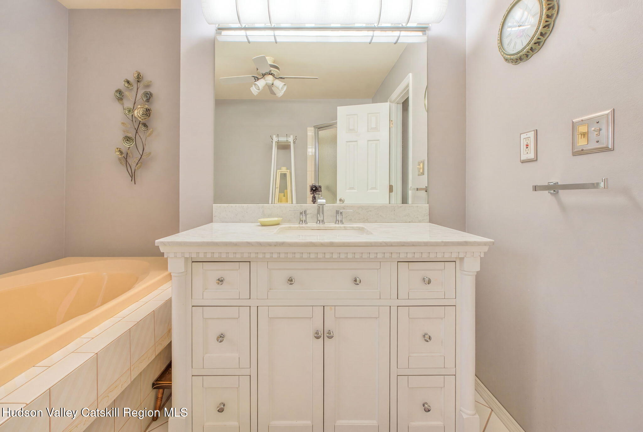2931 Sleepy Hollow Road Athens, NY 12015 - Photo 20 of 40 33-int-14-primary-bathroom