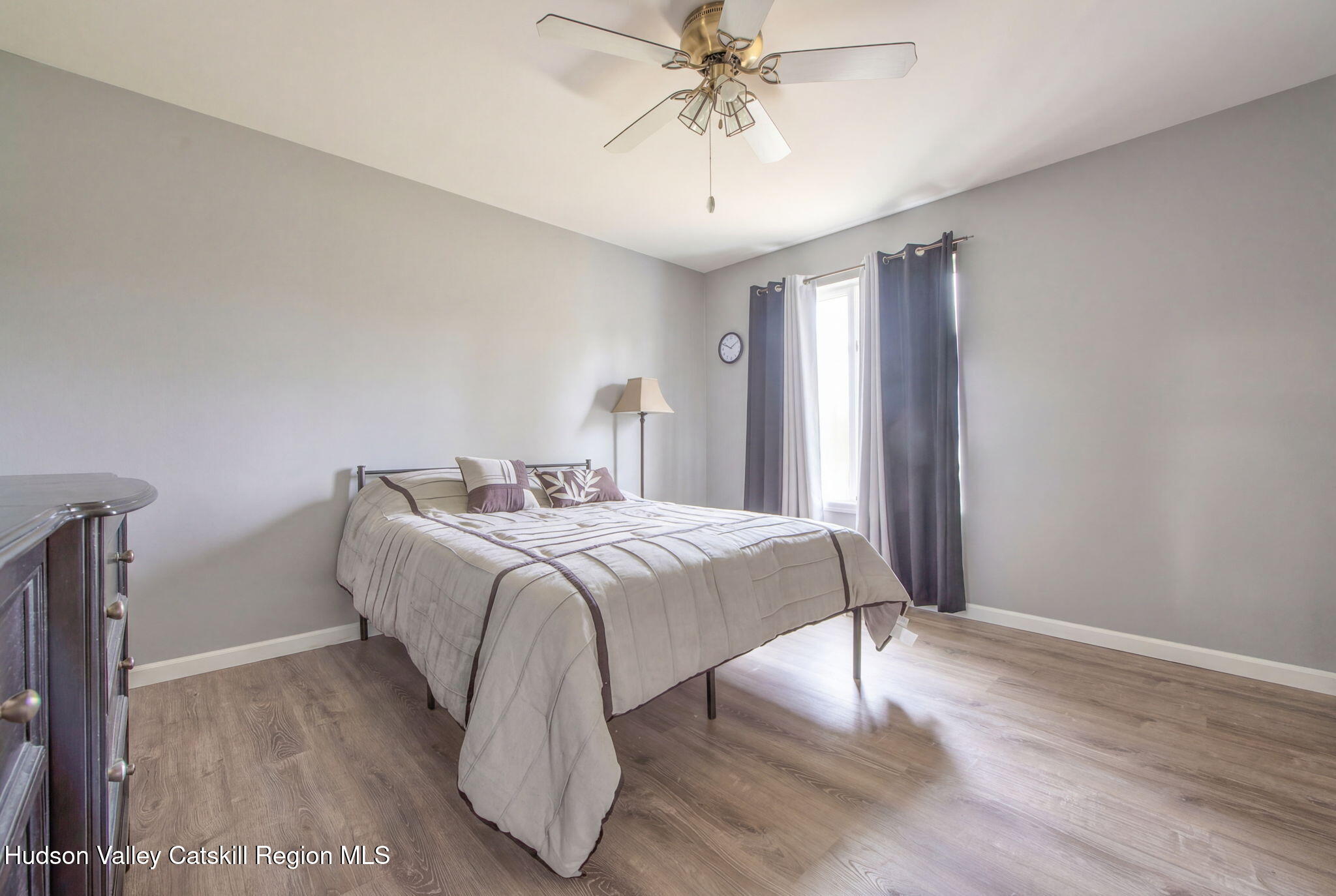 2931 Sleepy Hollow Road Athens, NY 12015 - Photo 24 of 40 23-int-win-13-bedroom