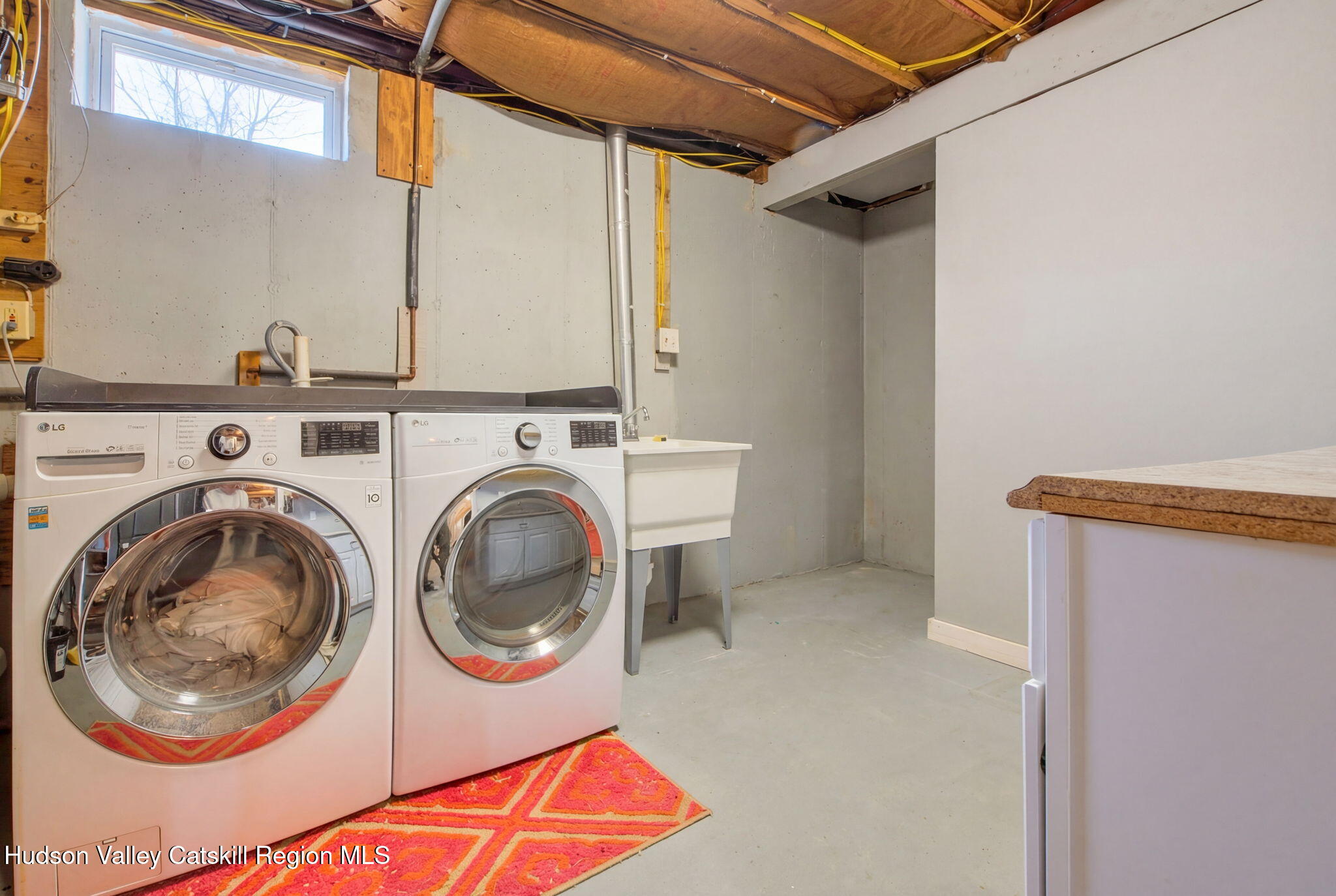 2931 Sleepy Hollow Road Athens, NY 12015 - Photo 31 of 40 27-int-5-laundry-room