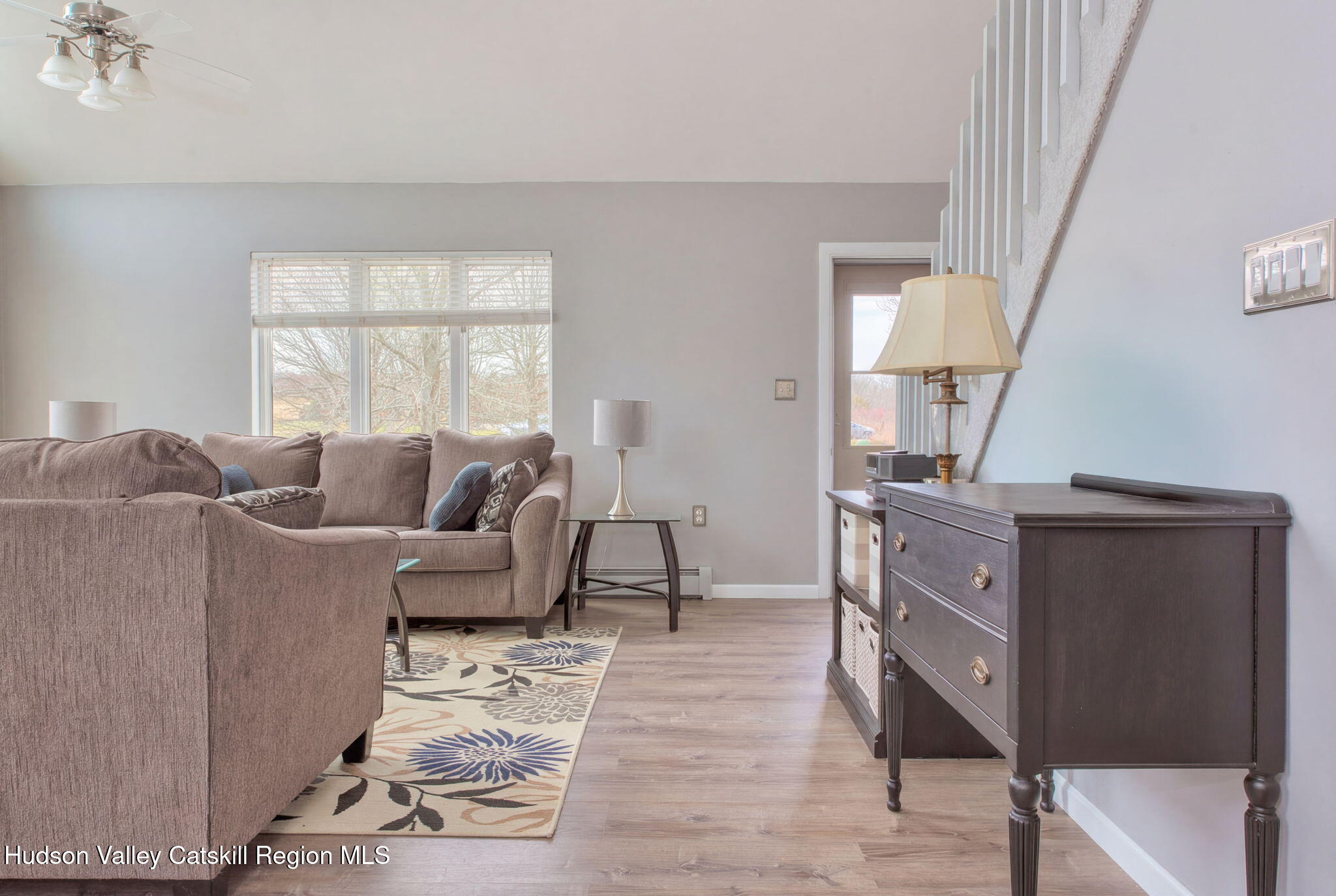 2931 Sleepy Hollow Road Athens, NY 12015 - Photo 9 of 40 12-int-win-3-living-room