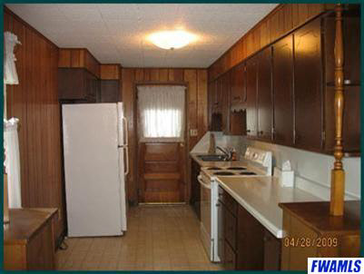 460 Ruth Street Huntington, IN 46750 - Photo 3 of 9 Gallery Image 3
