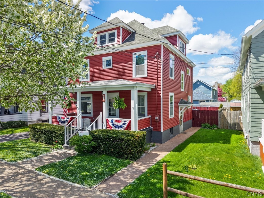 217 North Street Oneida, NY 13421 - Photo 1 of 49