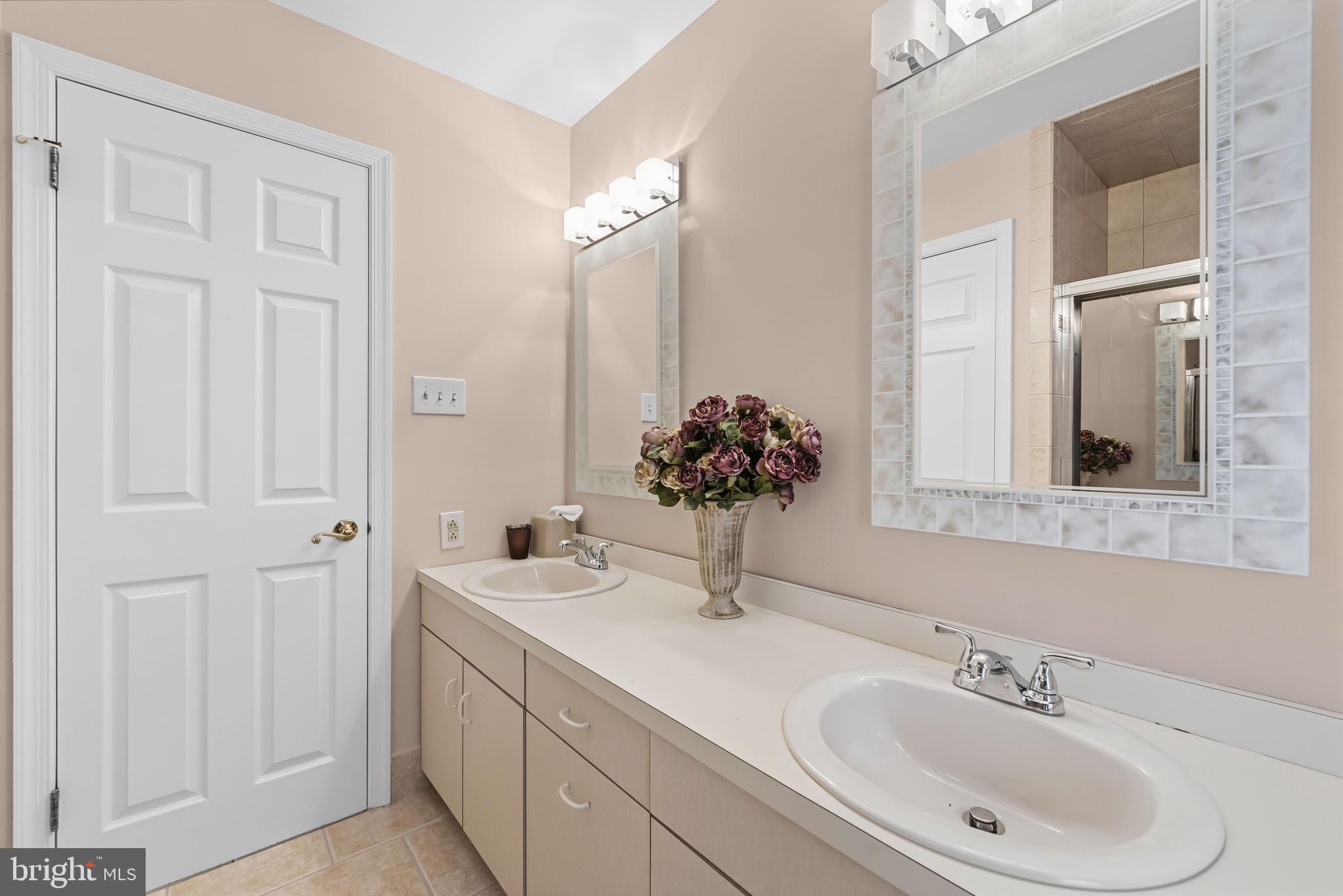 3843 Loop Road Huntingdon Valley, PA 19006 - Photo 27 of 65 Gallery Image 27