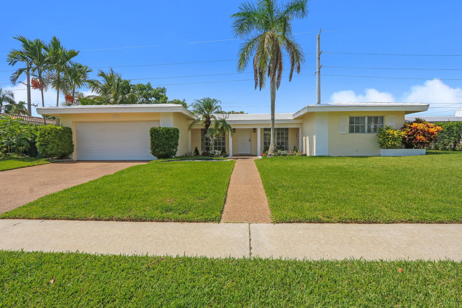 840 Southwest 7th Street Boca Raton, FL 33486 - Photo 2 of 35 01_Images_1_of_28_mls