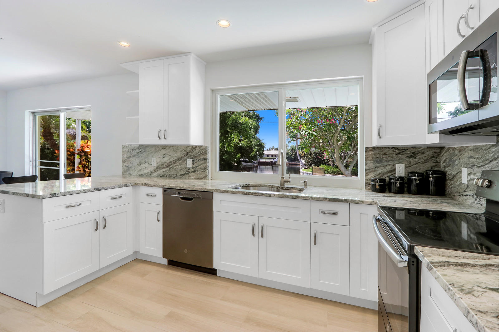 840 Southwest 7th Street Boca Raton, FL 33486 - Photo 4 of 35 11_Images_11_of_28_mls