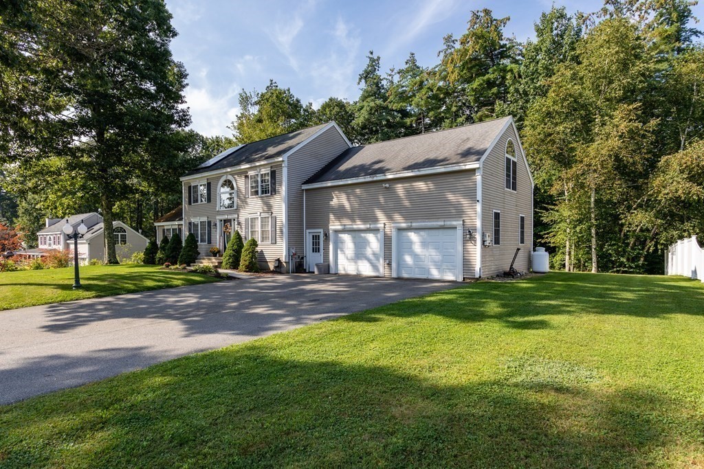 66 Kyle Road Fitchburg, MA 01420 - Photo 3 of 32 Gallery Image 3
