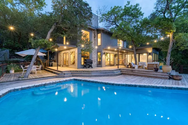$1,849,000 | 2721 Trail Of The Madrones, Austin, TX 78746