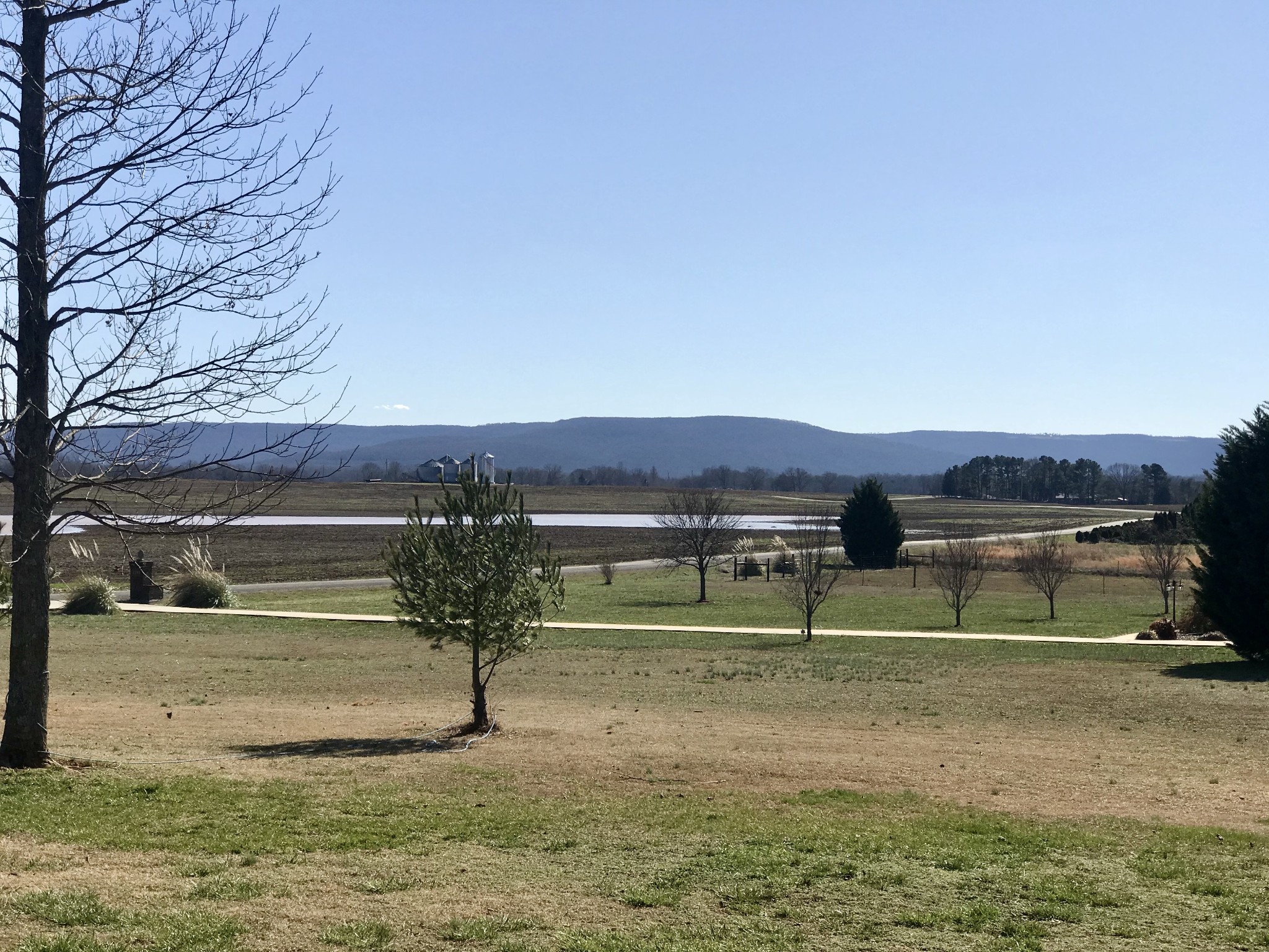 1255 Arnold Farm Road Winchester, TN 37398 - Photo 3 of 29 Gallery Image 3