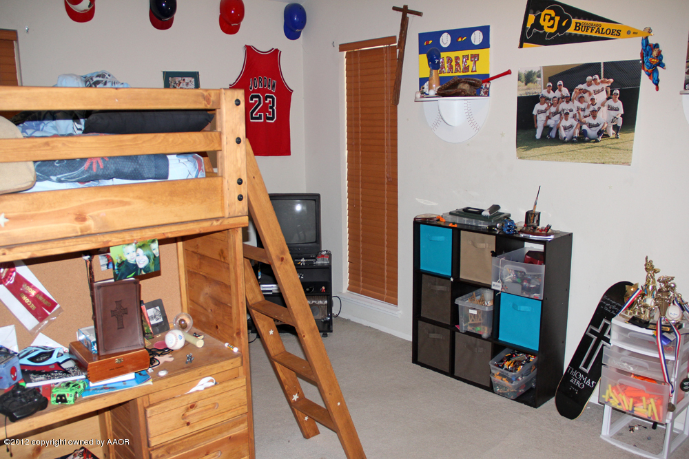 7208 Jameson Road Amarillo, TX 79106 - Photo 23 of 40 a front view of a room with lots of stuff