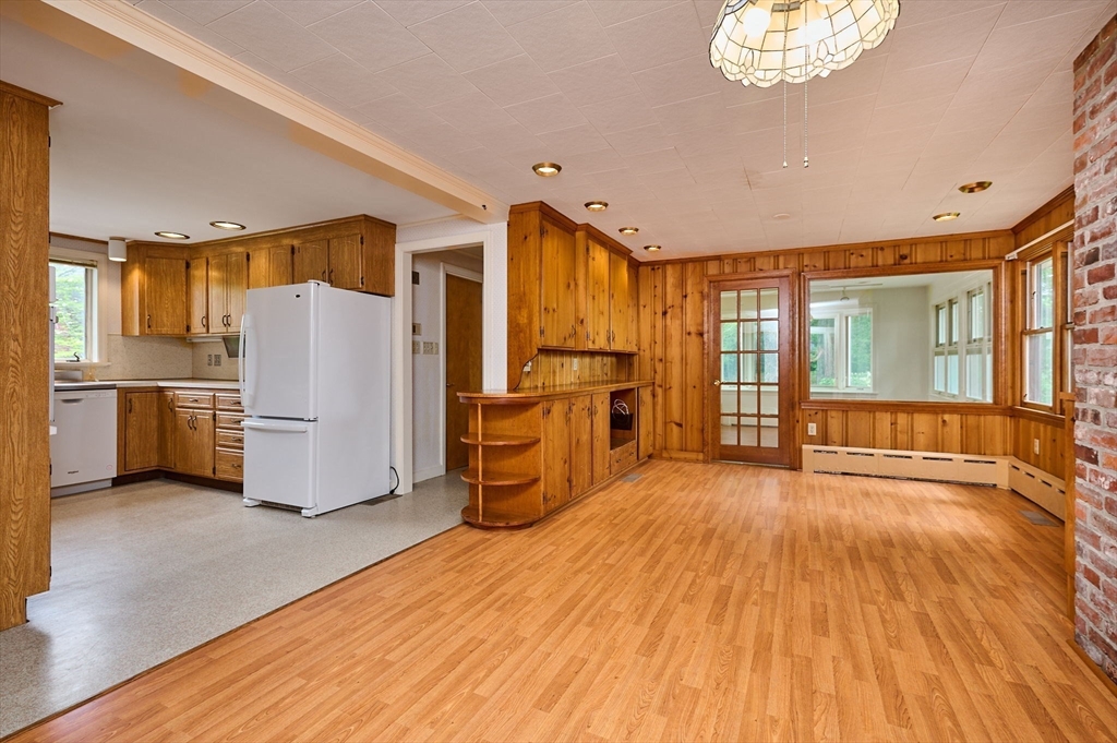 198 Leyden Road Greenfield, MA 01301 - Photo 7 of 39