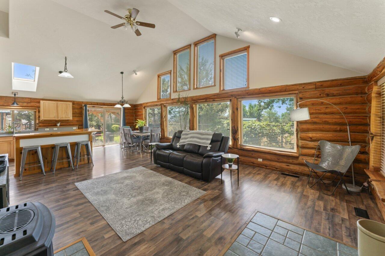 8095 Southwest Sand Ridge Road Terrebonne, OR 97760 - Photo 13 of 47 West Facing