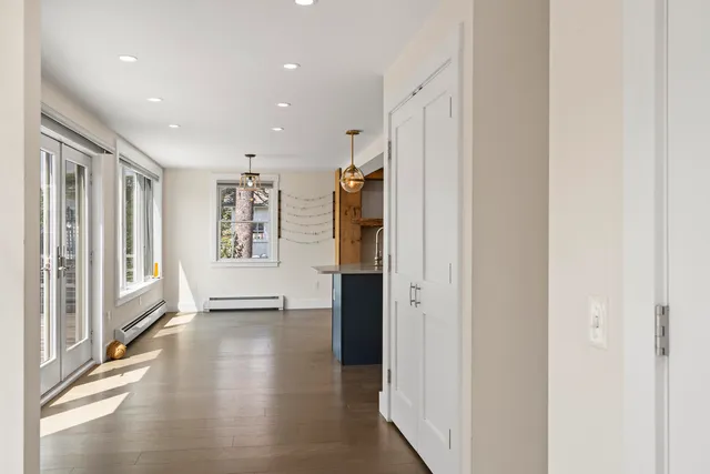 $1,299,000 | 21 Sea Street, Boothbay Harbor, ME 04538