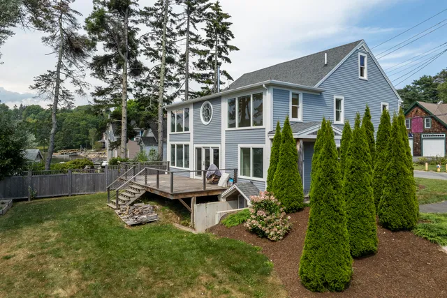 $1,299,000 | 21 Sea Street, Boothbay Harbor, ME 04538