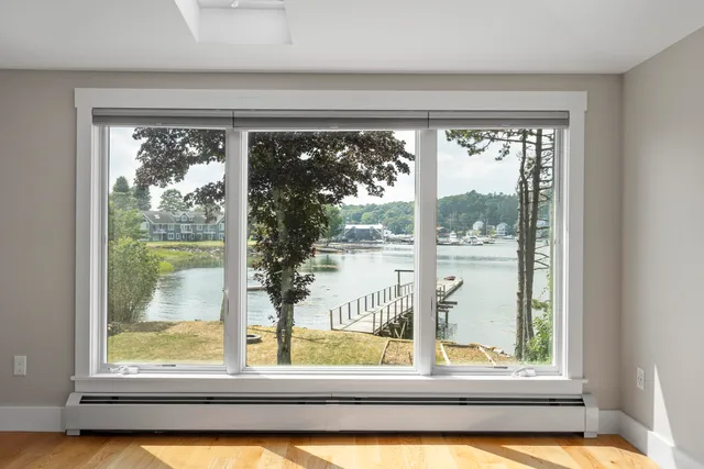 $1,299,000 | 21 Sea Street, Boothbay Harbor, ME 04538