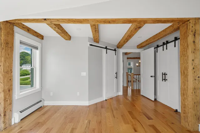 $1,299,000 | 21 Sea Street, Boothbay Harbor, ME 04538