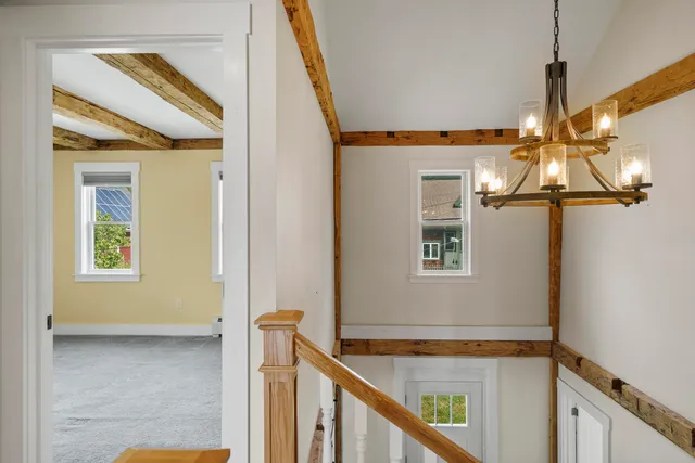 $1,299,000 | 21 Sea Street, Boothbay Harbor, ME 04538