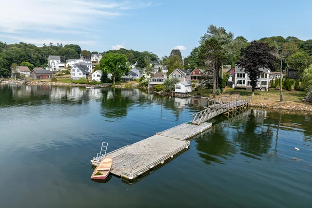 $1,299,000 | 21 Sea Street, Boothbay Harbor, ME 04538