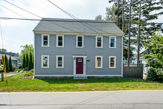 $1,299,000 | 21 Sea Street, Boothbay Harbor, ME 04538