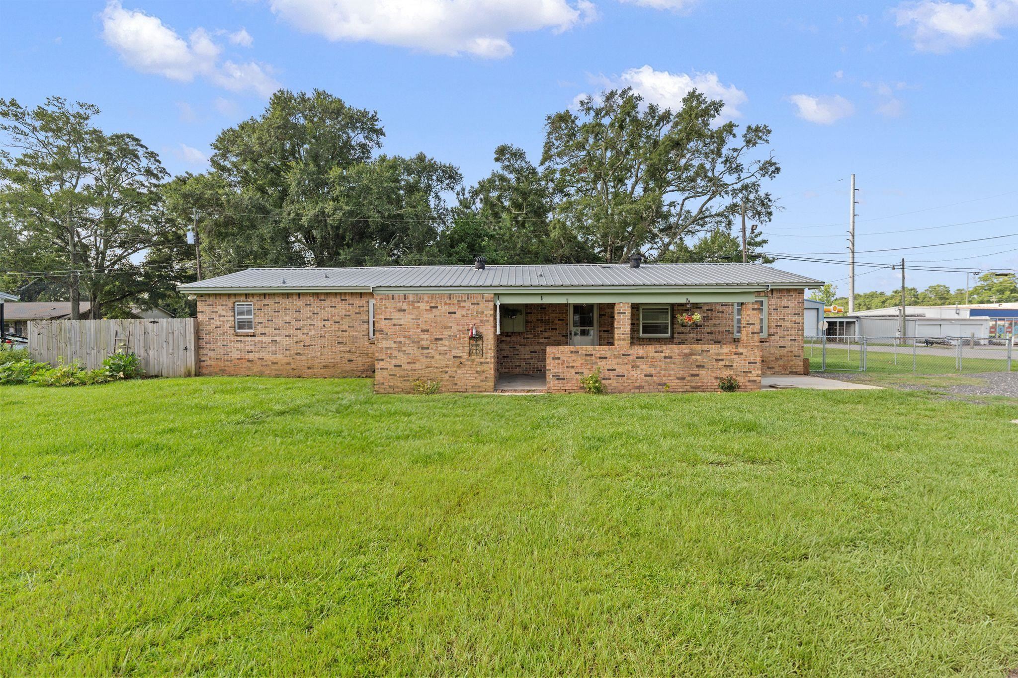 306 West Banyan Street Bay Minette, AL 36507 - Photo 30 of 34 Front Of Structure
